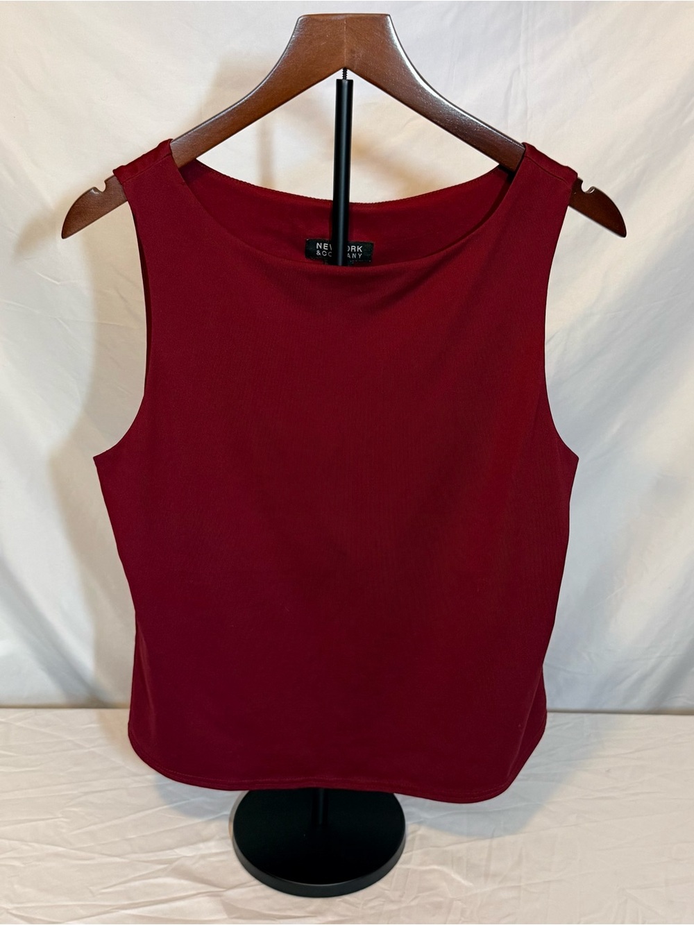 New York & Company Sleeveless Tank Top - Burgundy Size XL (Y38)